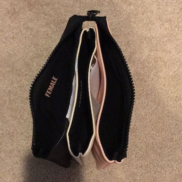 Cosmopolitan Three Compartment Makeup Bag with Zipper - Picture 3 of 5